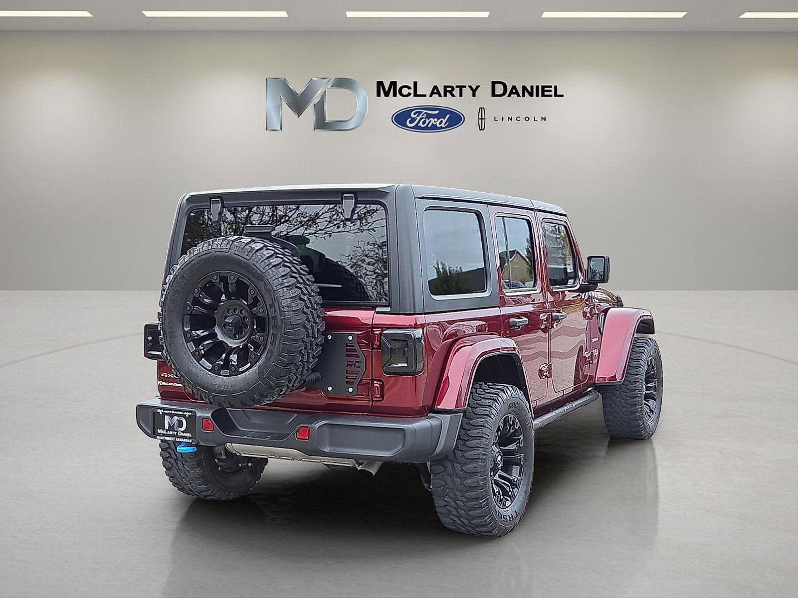 Used 2022 Jeep Wrangler Unlimited Sahara w/ Cold Weather Group image 5