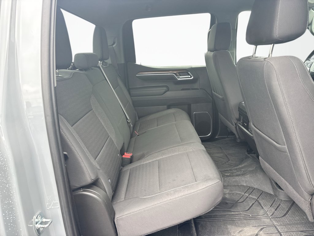 Used 2024 Chevrolet Silverado 1500 RST w/ Protection Package AWD/4WD image 16