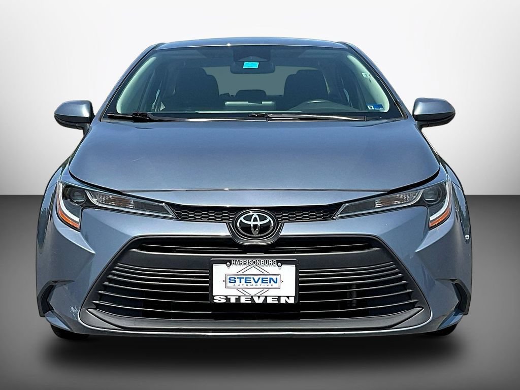 Used 2024 Toyota Corolla LE FWD image 2