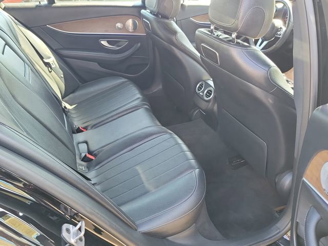 Used 2019 Mercedes-Benz E 300 image 26
