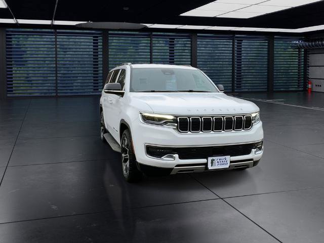 Used 2024 Jeep Wagoneer Series III AWD/4WD image 2