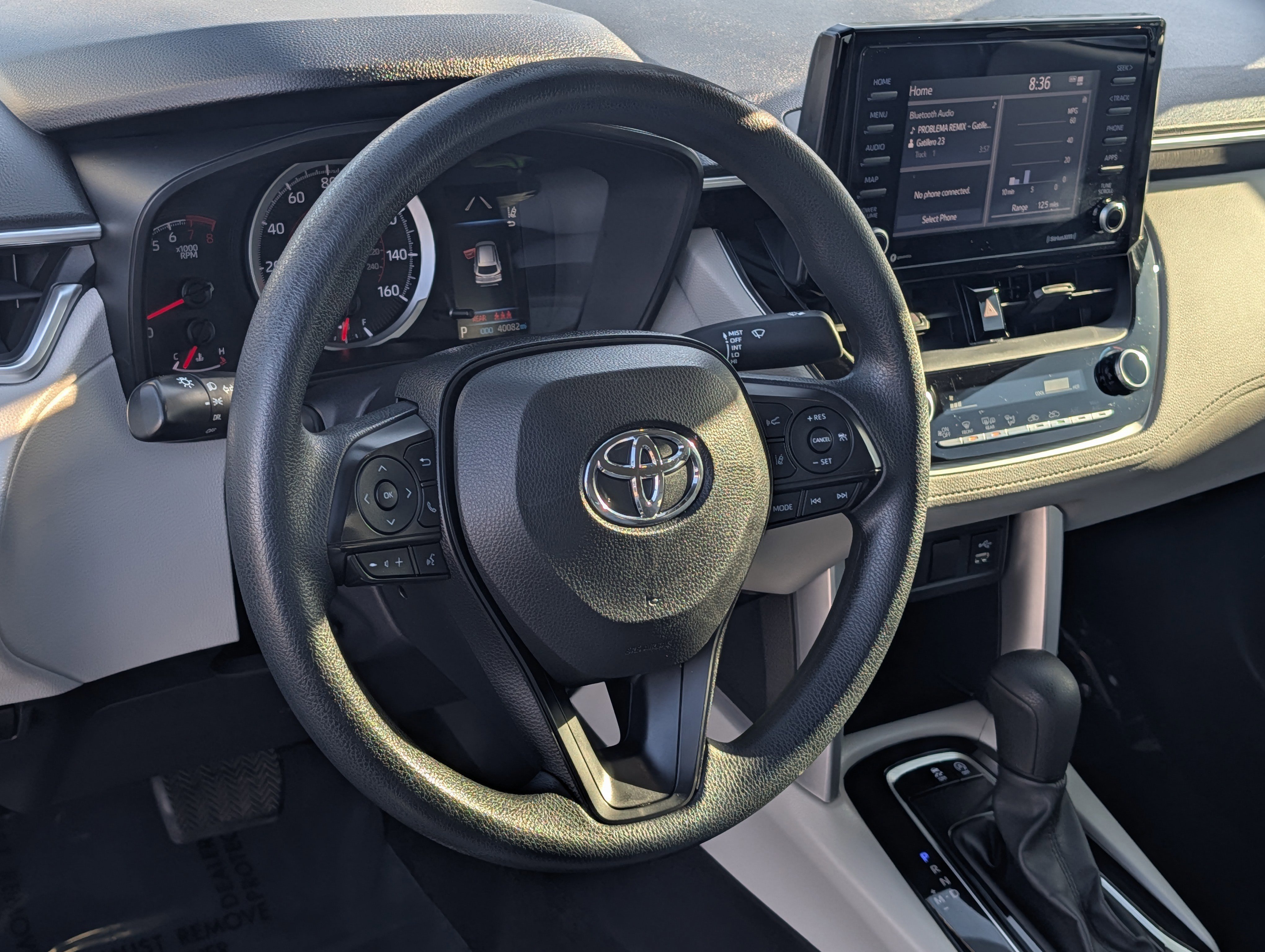 Used 2022 Toyota Corolla Cross L image 20