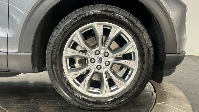 Certified 2022 Ford Explorer XLT w/ Equipment Group 202A AWD/4WD image 25