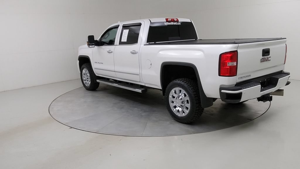 Used 2019 GMC Sierra 2500 Denali w/ Suspension Package, Off-Road AWD/4WD image 17