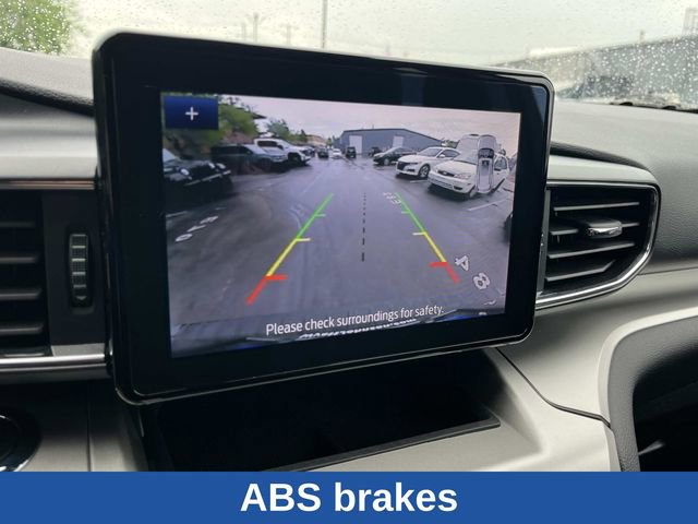 Certified 2022 Ford Explorer XLT w/ Equipment Group 202A AWD/4WD image 40