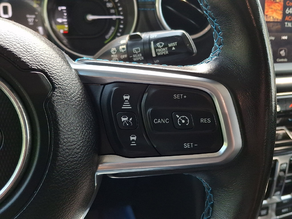 Used 2021 Jeep Wrangler Unlimited Rubicon 4xe w/ Cold Weather Group AWD/4WD image 21