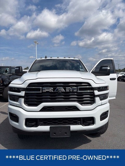 Used 2025 RAM 2500 Big Horn AWD/4WD image 2