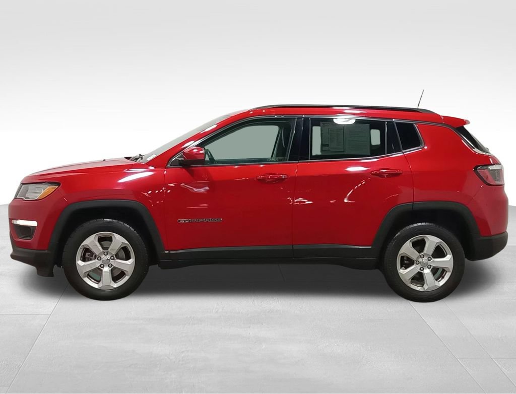 Used 2018 Jeep Compass Latitude w/ Popular Equipment Group AWD/4WD image 8