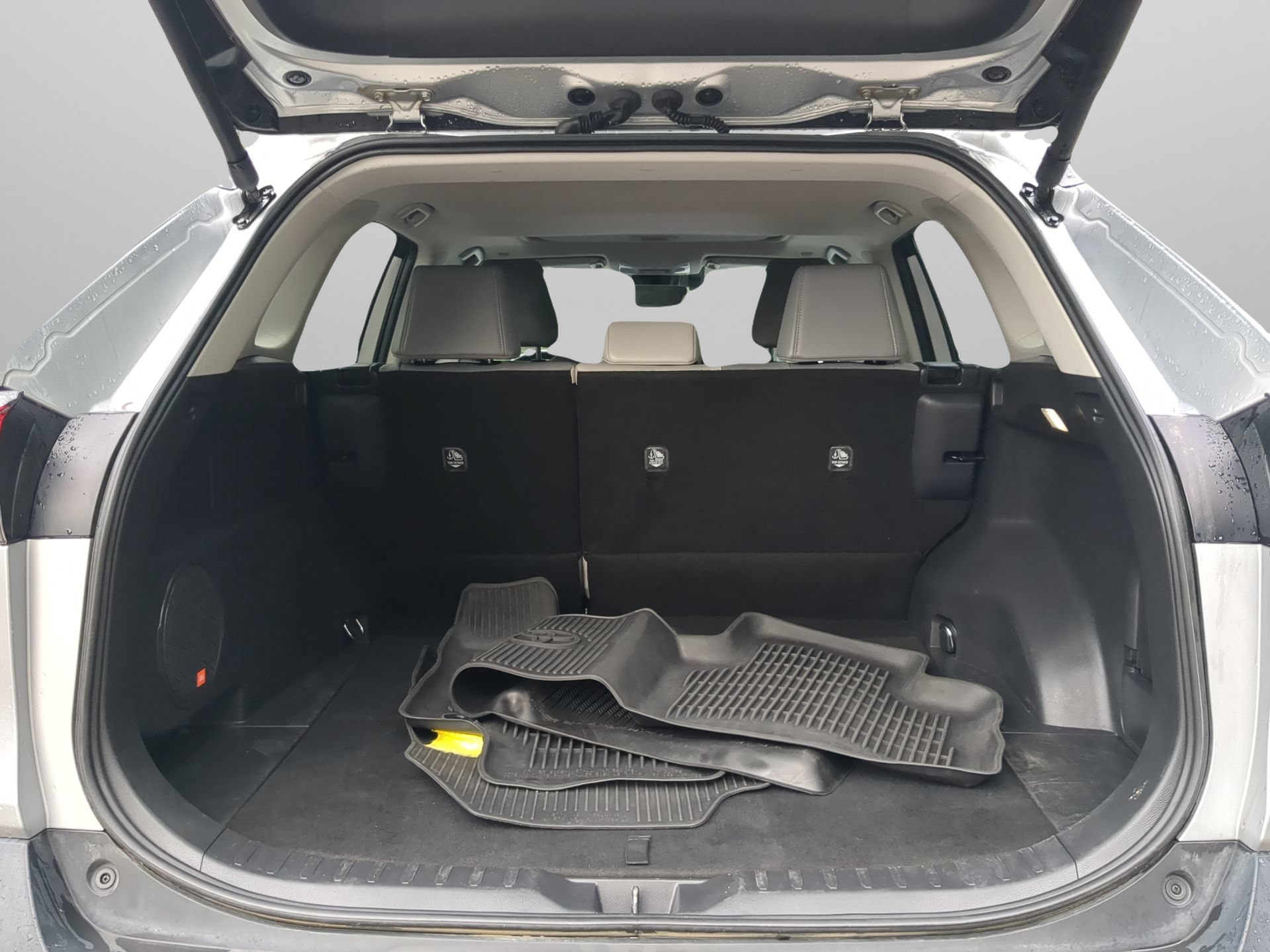 Used 2025 Toyota RAV4 XLE Premium w/ Weather Package FWD image 46