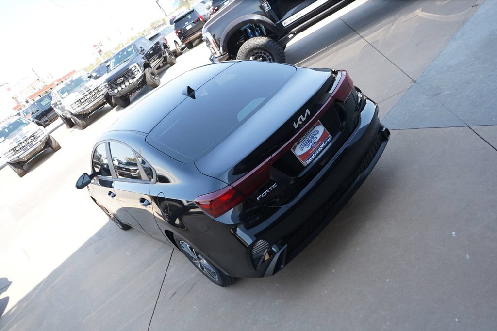 Used 2024 Kia Forte LXS w/ LXS Technology Package FWD image 12