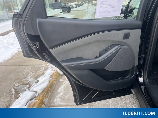 Certified 2025 Ford Mustang Mach-E GT image 18