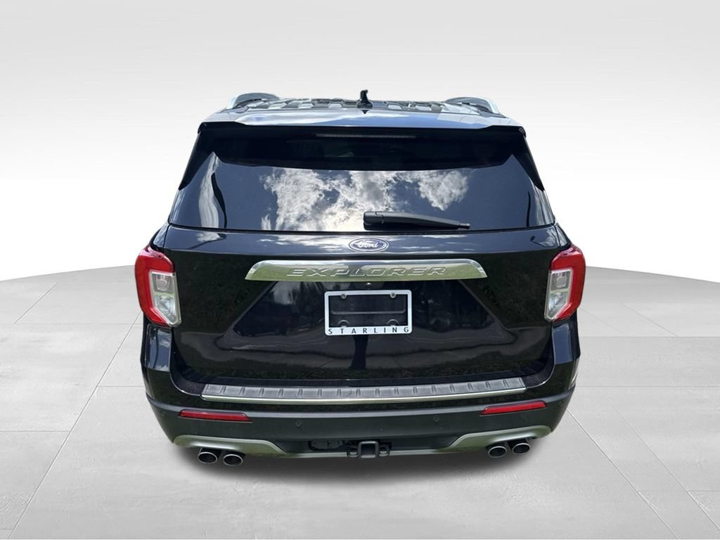 Certified 2020 Ford Explorer Platinum w/ Premium Technology Package AWD/4WD image 11
