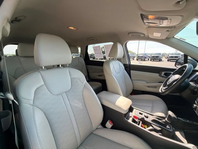 Used 2024 Kia Sorento EX FWD image 25