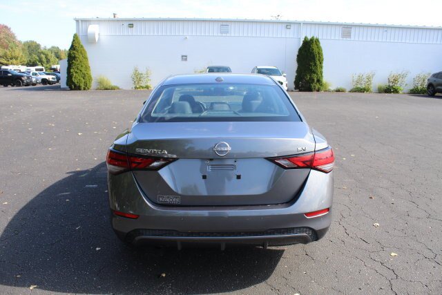 Used 2024 Nissan Sentra SV FWD image 16