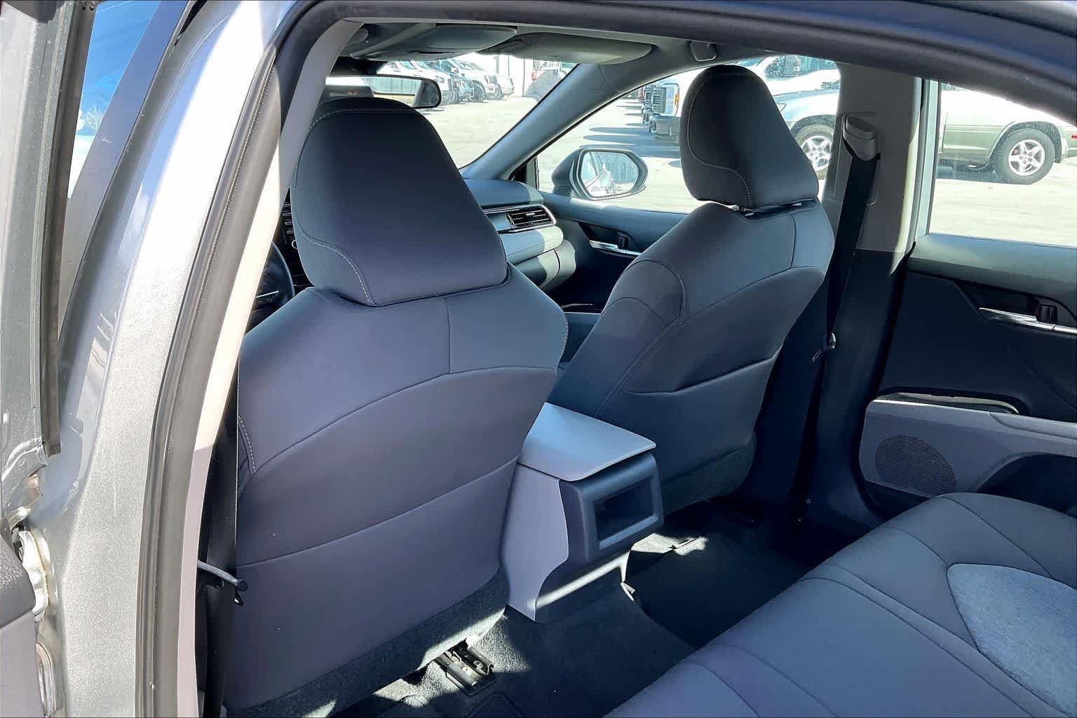 Used 2021 Toyota Camry LE FWD image 12