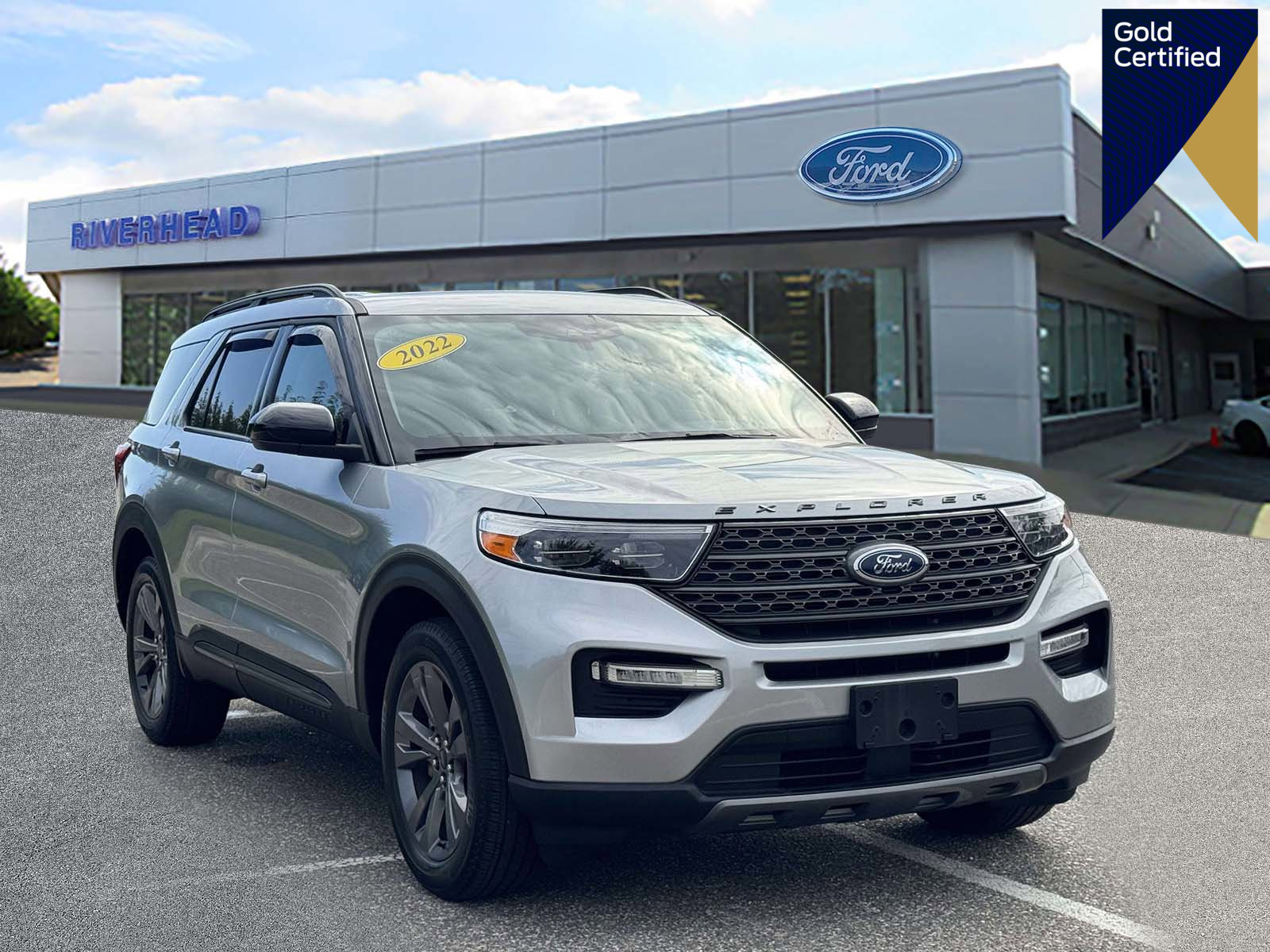 Certified 2022 Ford Explorer XLT w/ Equipment Group 202A image 1