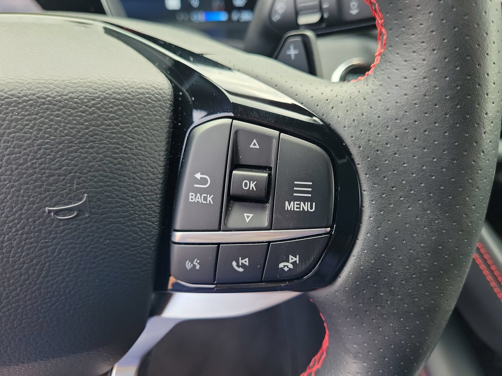 Certified 2025 Ford Explorer ST RWD image 22