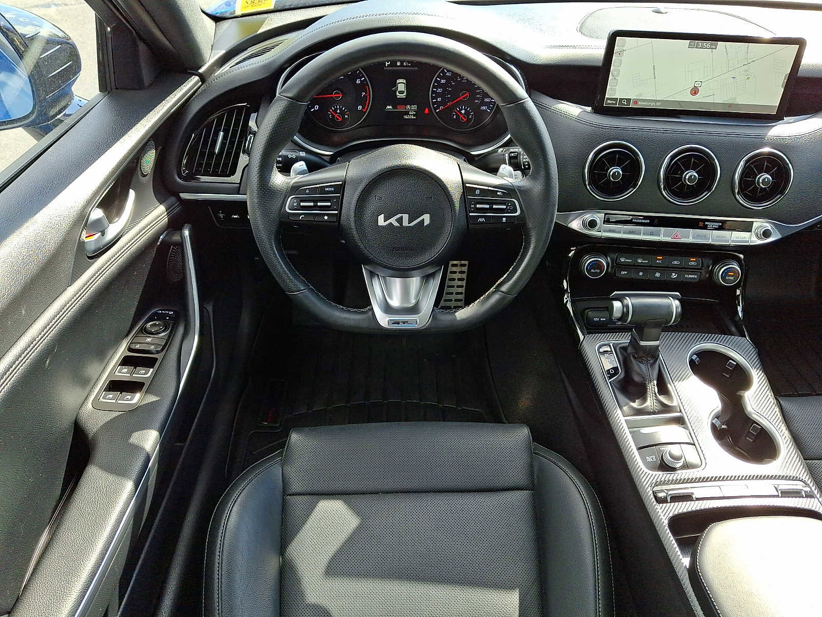 Used 2023 Kia Stinger GT-Line w/ Sun & Sound Package AWD/4WD image 11