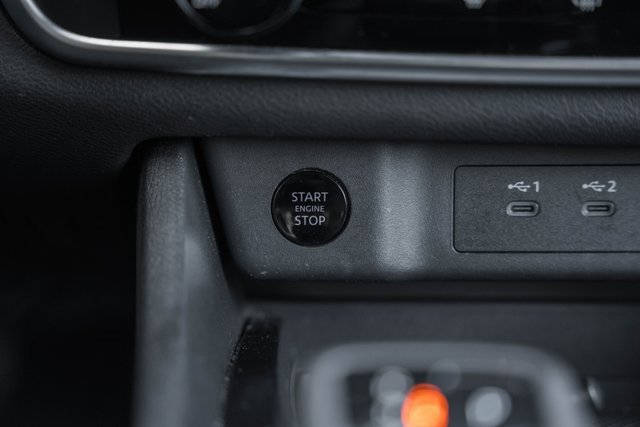 Used 2024 Nissan Rogue S image 27