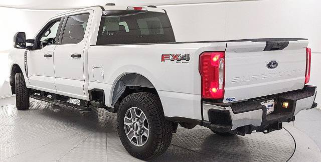 Certified 2025 Ford F250 XLT w/ FX4 Off-Road Package AWD/4WD image 4