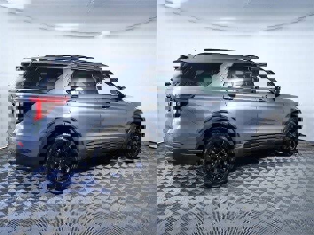 Certified 2023 Ford Explorer ST-Line image 8