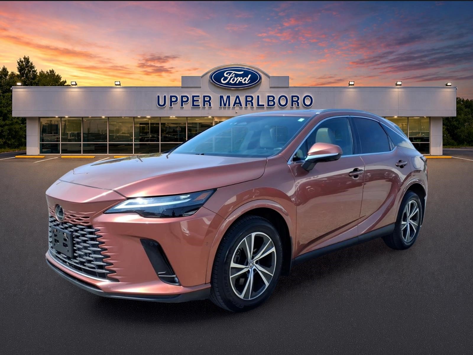 Used 2023 Lexus RX 350 Premium Plus w/ Accessory Package AWD/4WD image 3