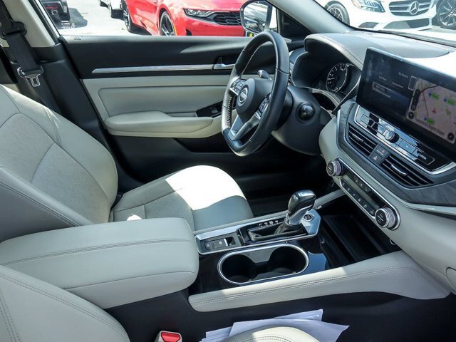 Used 2024 Nissan Altima 2.5 SL AWD/4WD image 27