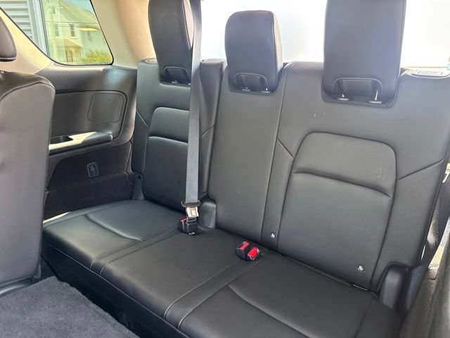 Used 2025 Nissan Pathfinder SL AWD/4WD image 41