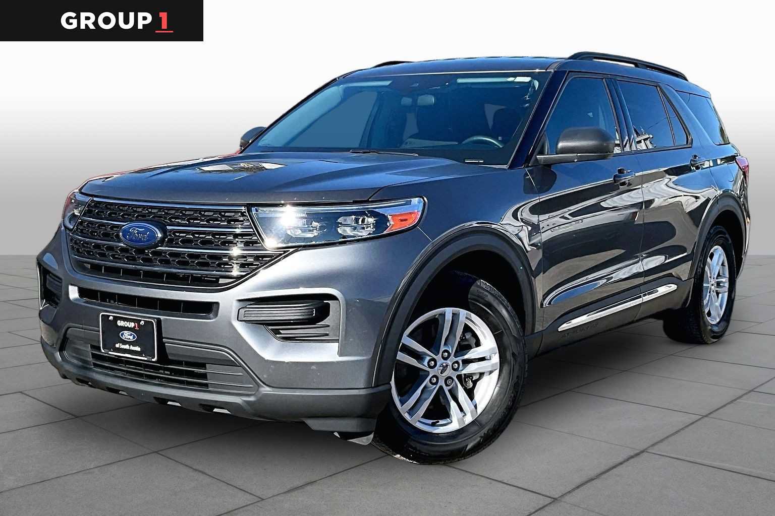 Certified 2023 Ford Explorer XLT RWD image 1
