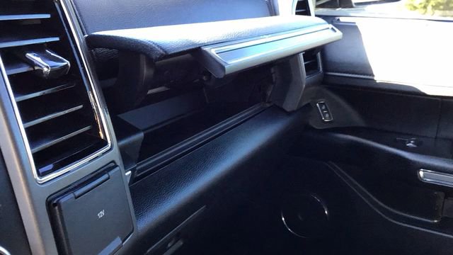 Certified 2021 Ford Expedition XLT image 26