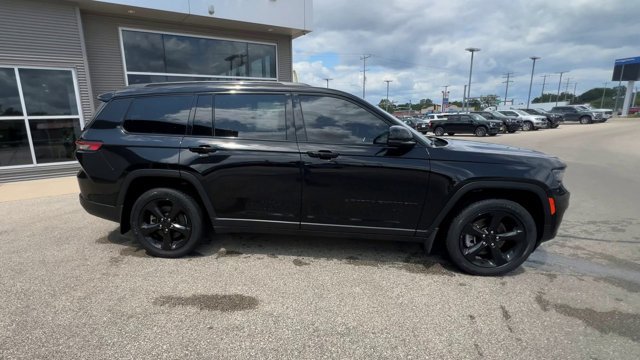 Used 2021 Jeep Grand Cherokee L Laredo AWD/4WD image 2