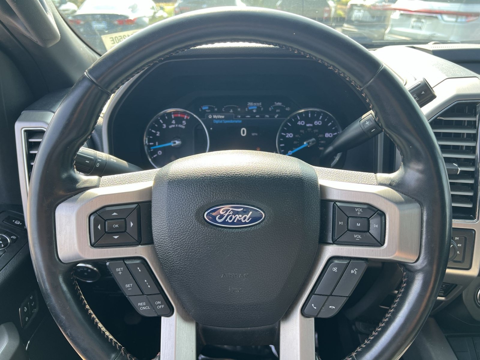 Certified 2020 Ford F450 Platinum w/ FX4 Off-Road Package AWD/4WD image 24