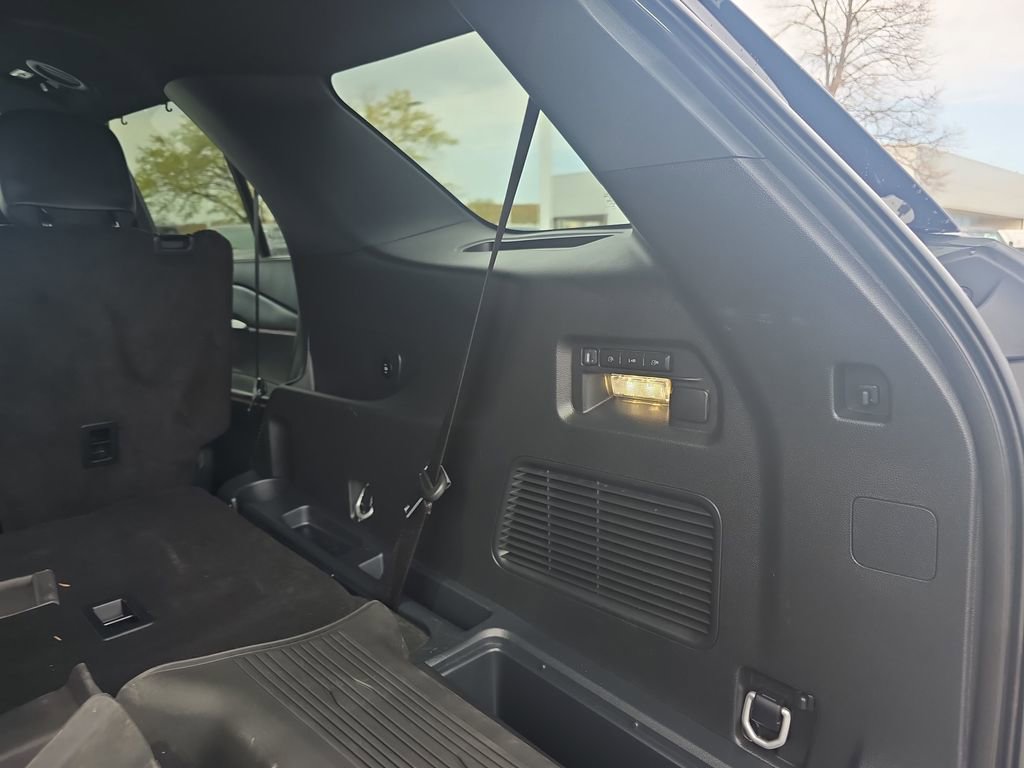 Certified 2025 Ford Explorer ST-Line w/ Premium Package image 13