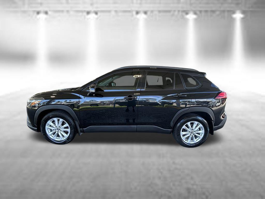 Used 2024 Toyota Corolla Cross LE FWD image 8
