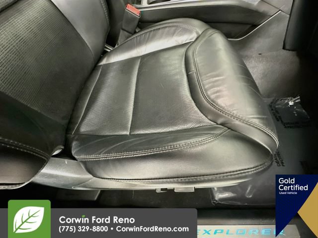 Certified 2022 Ford Explorer Platinum w/ Technology Package AWD/4WD image 33
