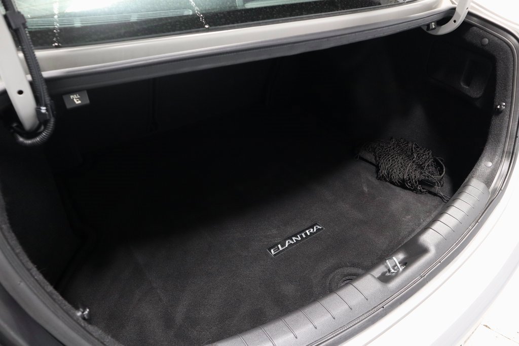 Used 2020 Hyundai Elantra Value Edition image 15
