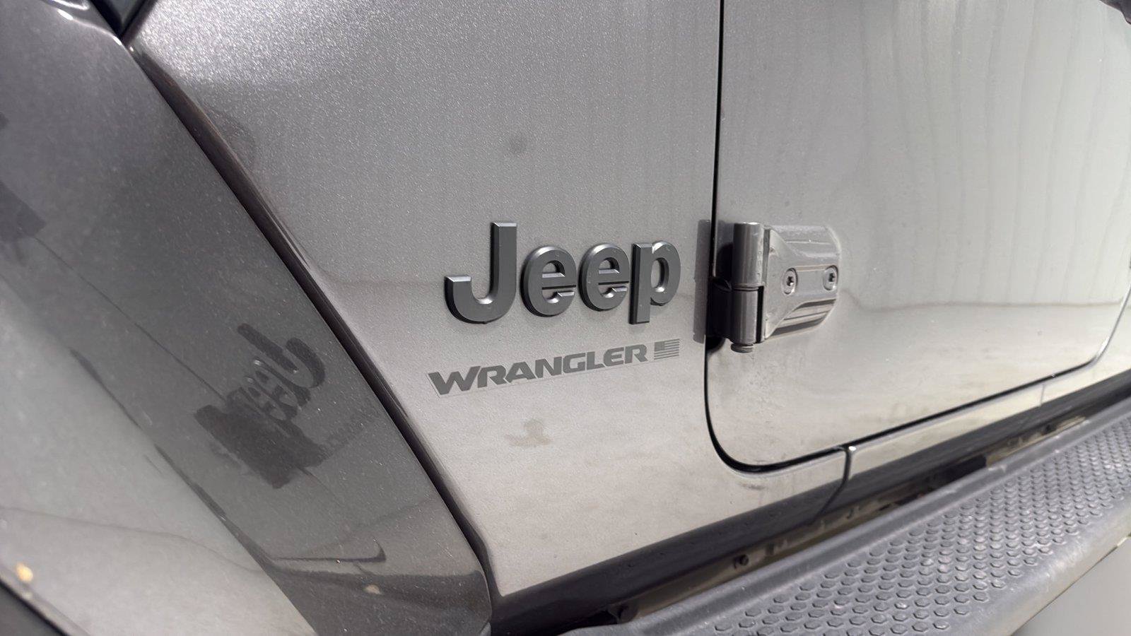 Used 2025 Jeep Wrangler Unlimited Sahara AWD/4WD image 33