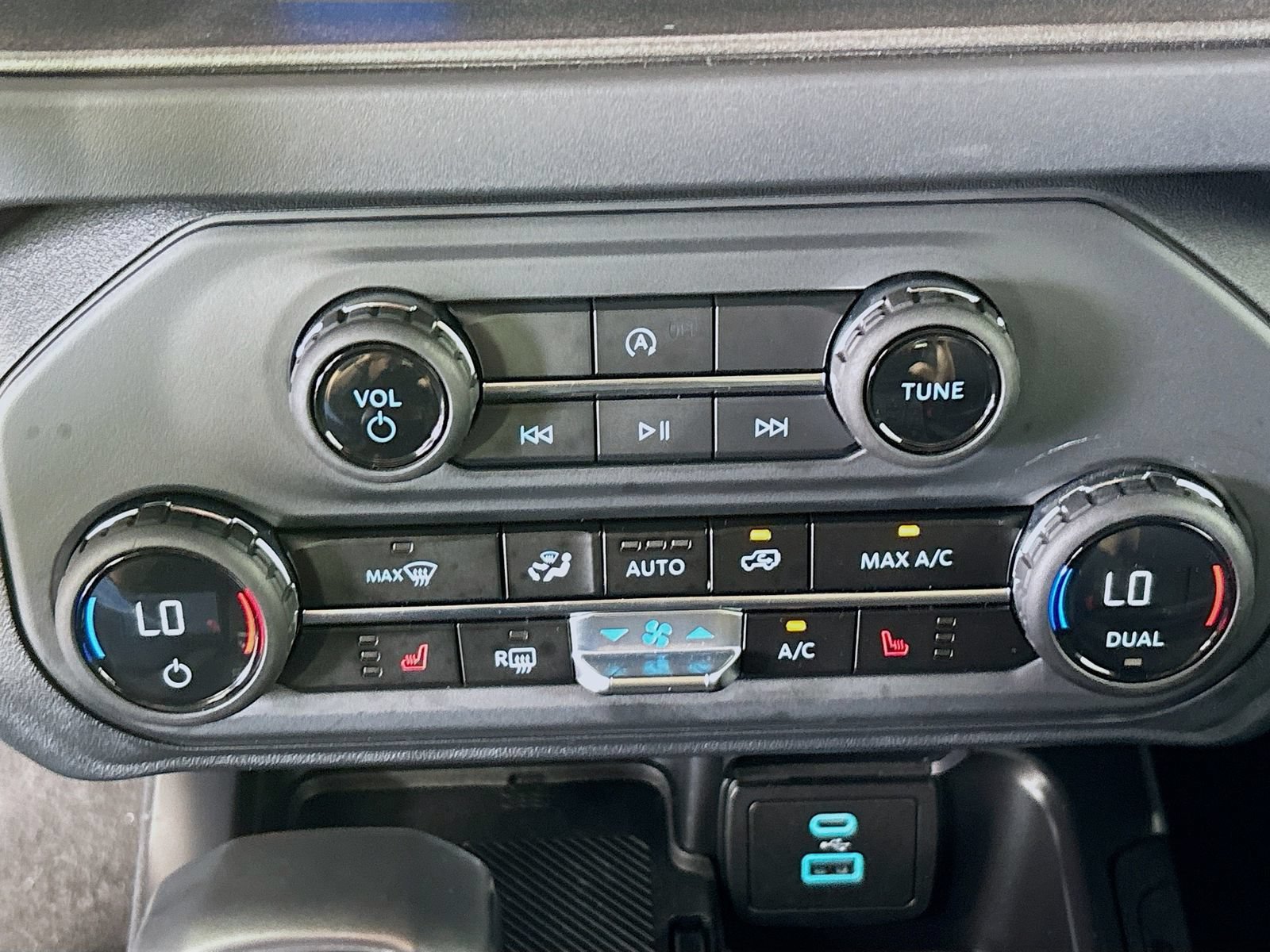 Certified 2025 Ford Bronco Big Bend AWD/4WD image 16