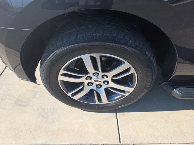 Certified 2024 Ford Expedition Limited image 9