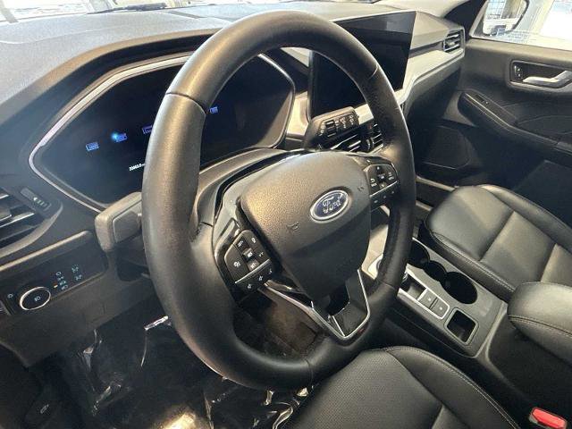 Certified 2025 Ford Escape Platinum image 9