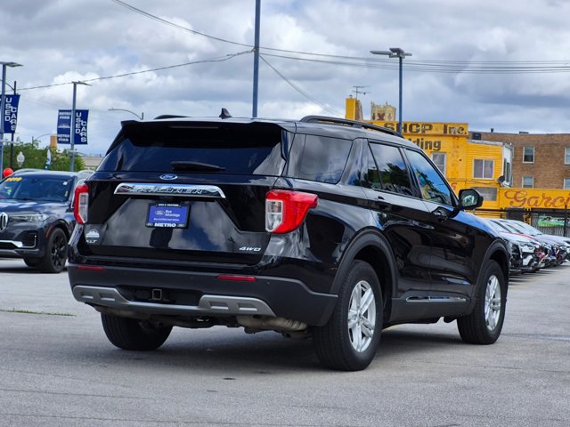 Certified 2023 Ford Explorer XLT w/ Equipment Group 202A AWD/4WD image 4