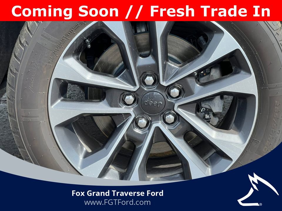 Used 2024 Jeep Grand Cherokee L Overland w/ Trailer Tow Package AWD/4WD image 7