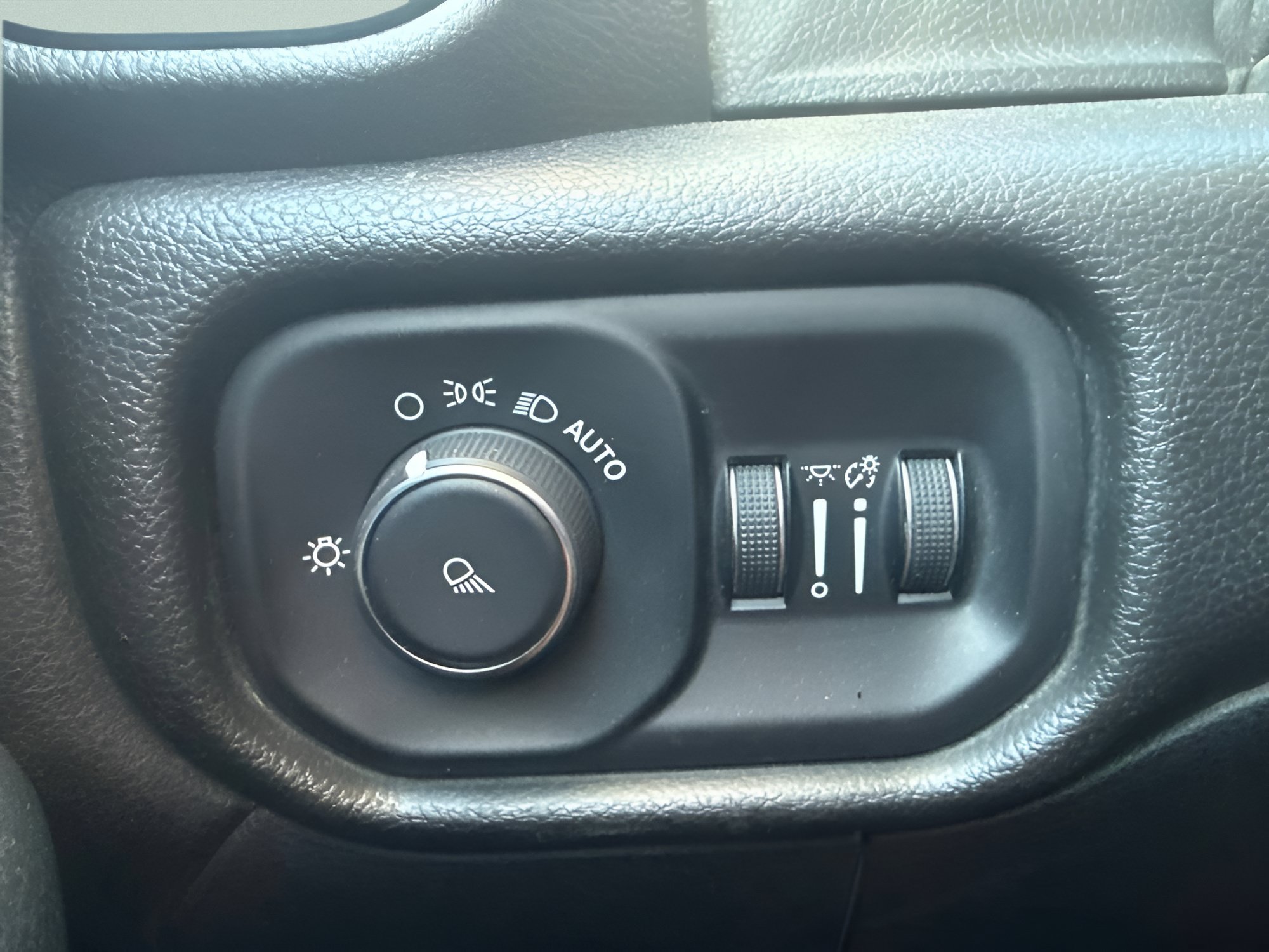 Used 2020 RAM 3500 Tradesman AWD/4WD image 28