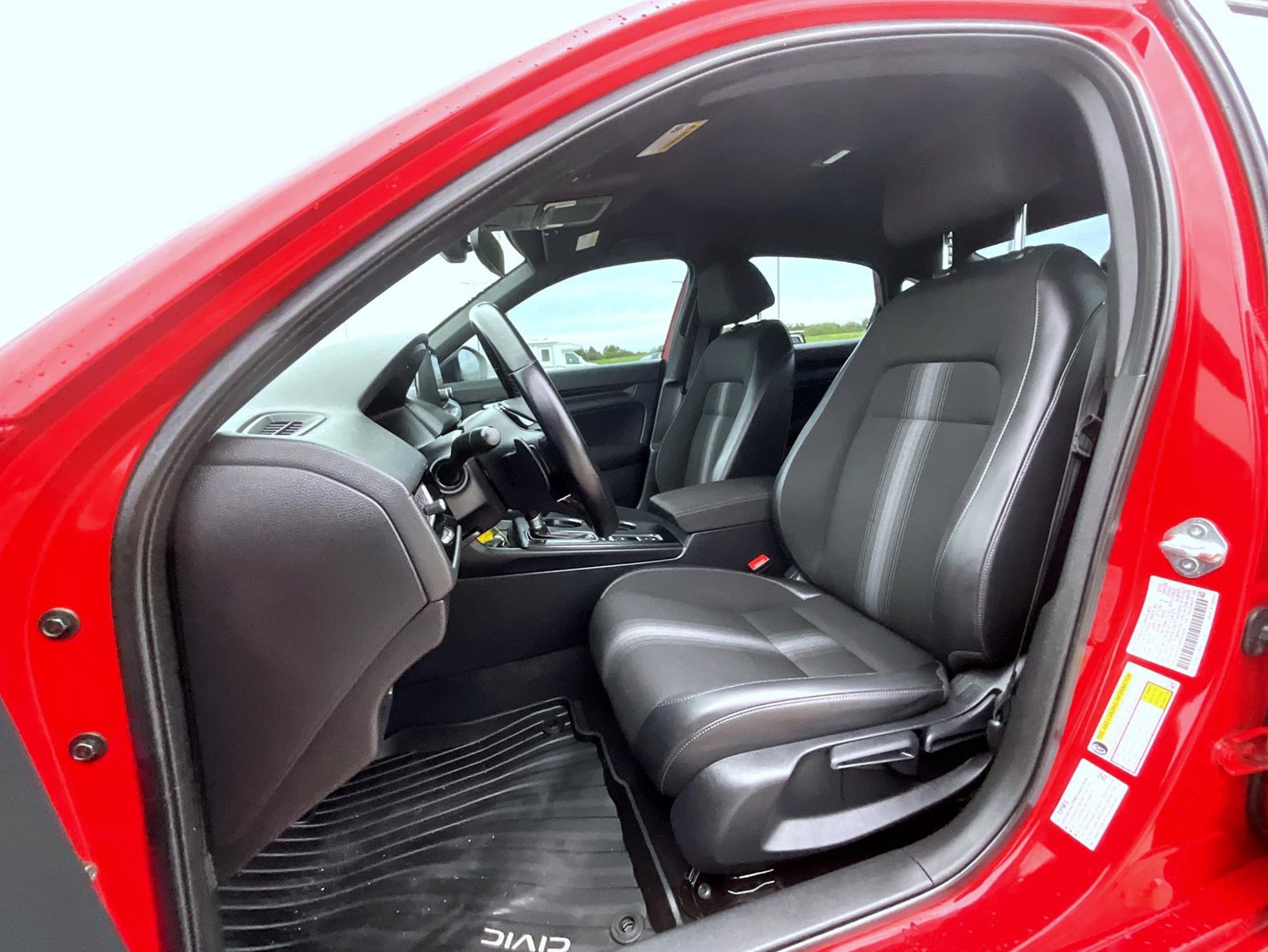 Used 2023 Honda Civic Sport image 10