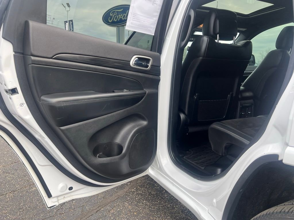 Used 2020 Jeep Grand Cherokee Altitude AWD/4WD image 36