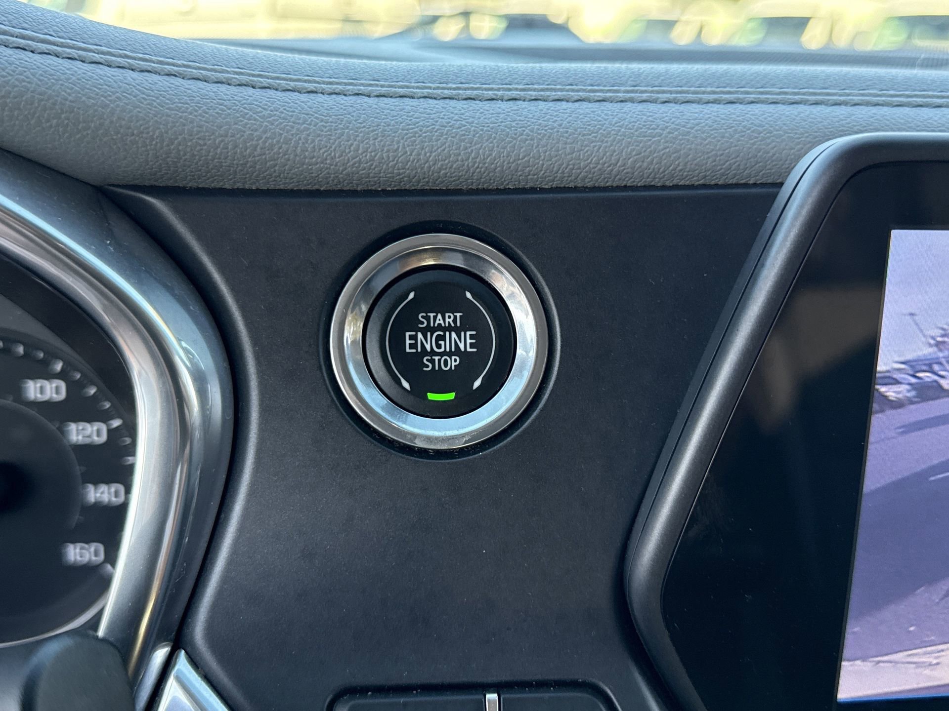 Used 2020 Chevrolet Blazer LT image 13