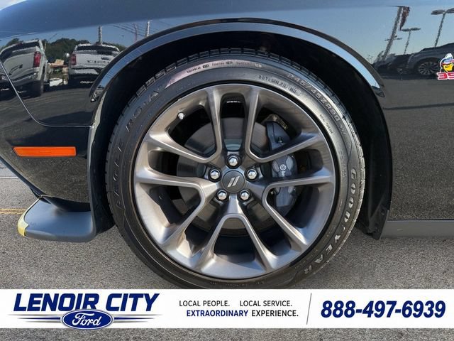Used 2023 Dodge Challenger R/T Scat Pack w/ Plus Package RWD image 9
