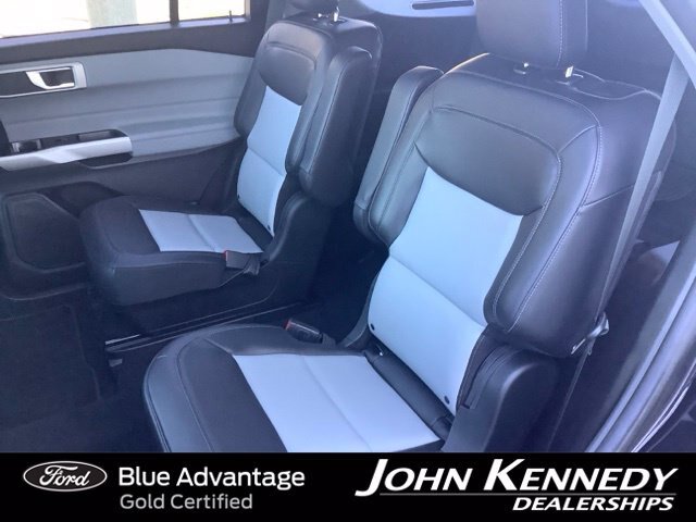 Certified 2023 Ford Explorer XLT w/ Equipment Group 202A AWD/4WD image 30