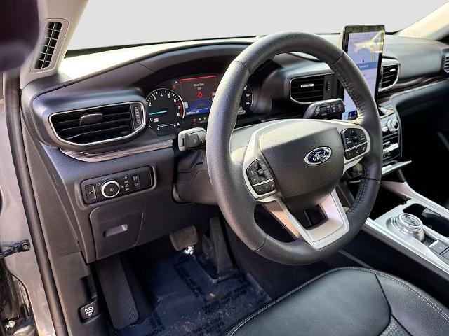 Certified 2024 Ford Explorer Limited w/ Limited Technology Package image 9