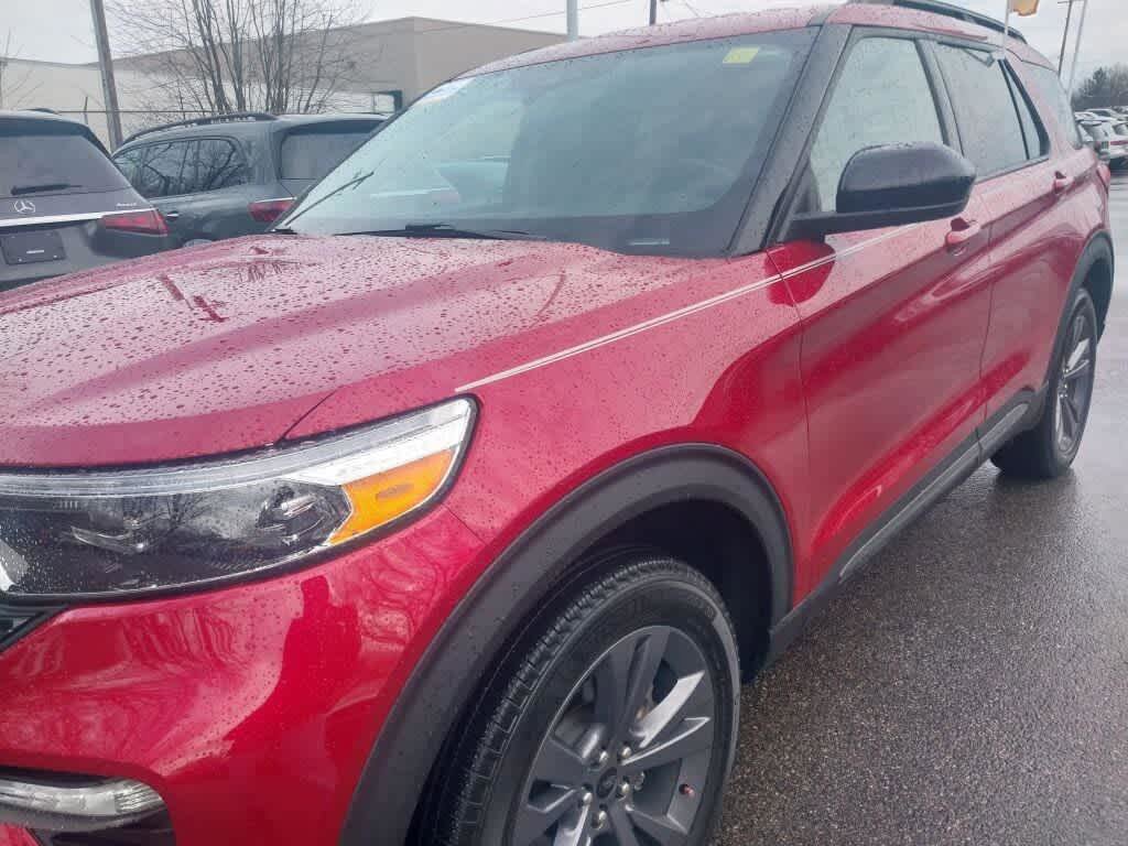 Certified 2023 Ford Explorer XLT w/ Equipment Group 202A AWD/4WD image 30